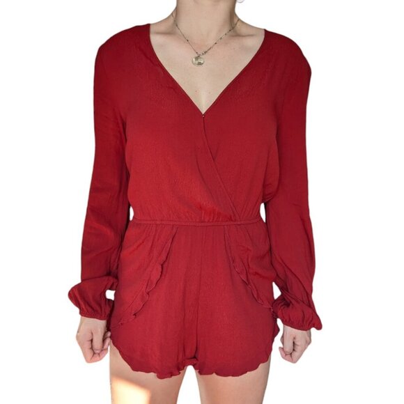 Forever 21 Red Dress/Romper with V-Neck and Long-Sleeves Women Size Medium - Picture 1 of 13